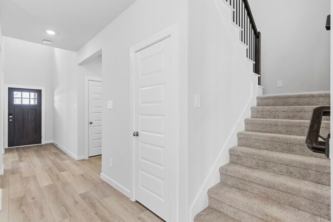 Building Photo - 5403 Kingdom Heights Blvd