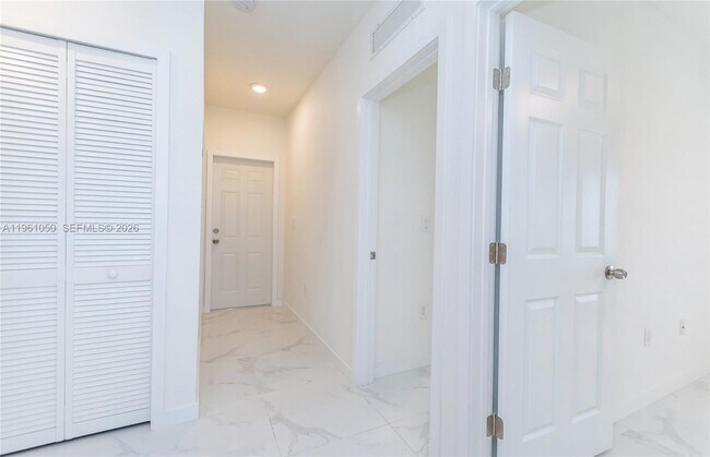 Building Photo - 4803 NW 23rd Ave