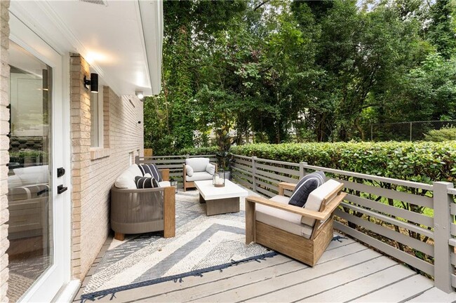 Building Photo - 500 Collier Ridge Dr NW