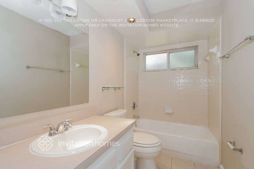 Building Photo - 277 Maplewood Dr