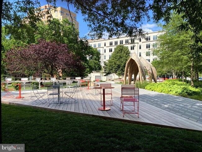 Building Photo - 3830 9th St N