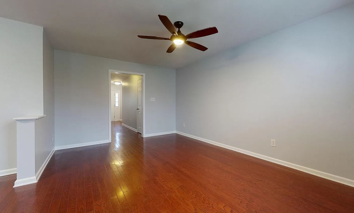 Building Photo - 9806 Blackwell Dr