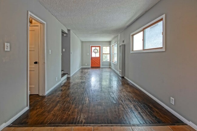 Building Photo - ENJOY INDOOR/OUTDOOR CALIFORNIA LIVING IN THIS CHARMING & STYLISH, 3BR1.5BA GOLDEN HILLS HOME W/ ...