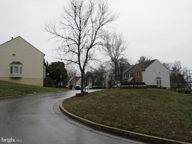 Building Photo - 8220 Greenspire Terrace