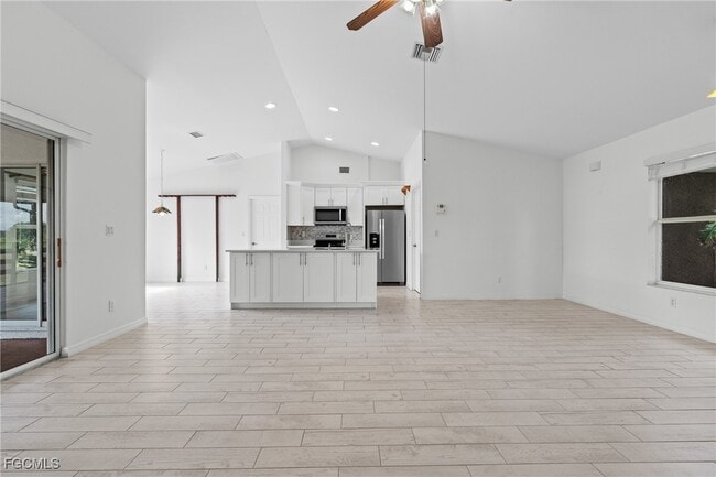 Building Photo - 2613 39th St SW