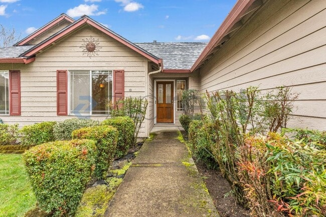 Building Photo - 9904 NE 27th Ct