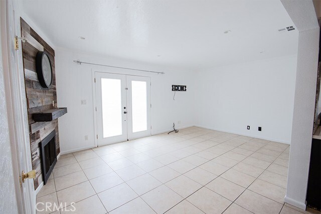Building Photo - 16821 Green Ln