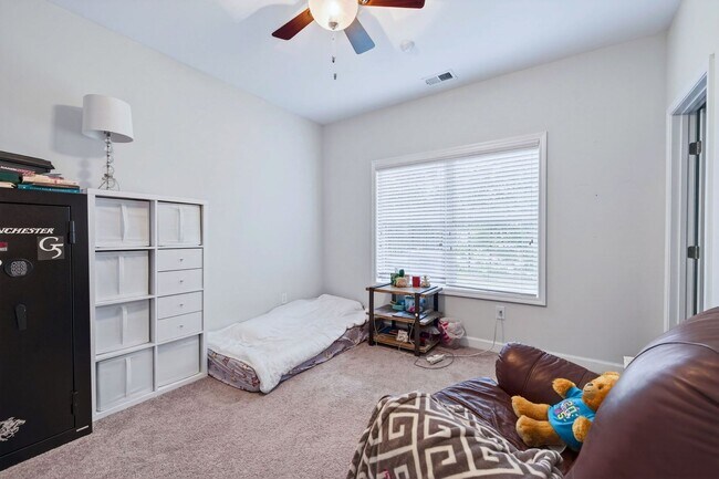 Building Photo - Stunning & Spacious Downtown Kennesaw Townhome 3 Bed 3.5 Bath w/2 Car Garage!