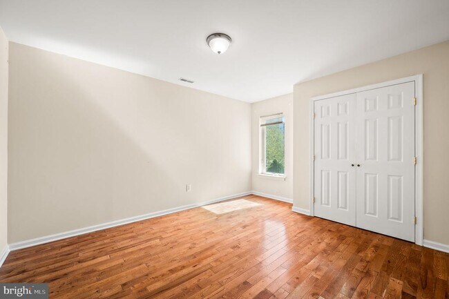 Building Photo - 1216 S 45th St