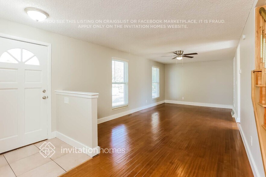 Building Photo - 1314 S Zeno St