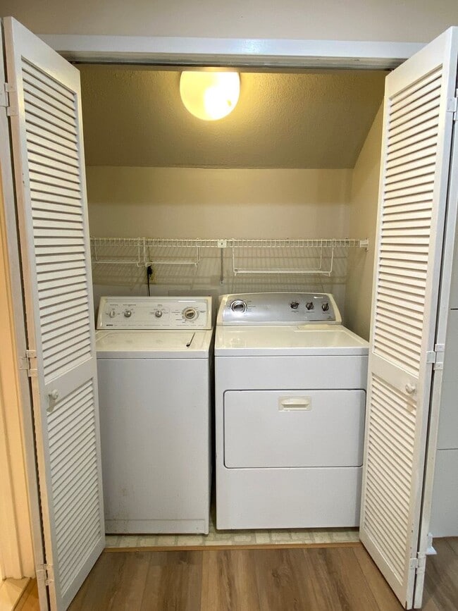 Building Photo - LOFT LIVING IN FAIRFIELD HARBOUR! Utilities Included