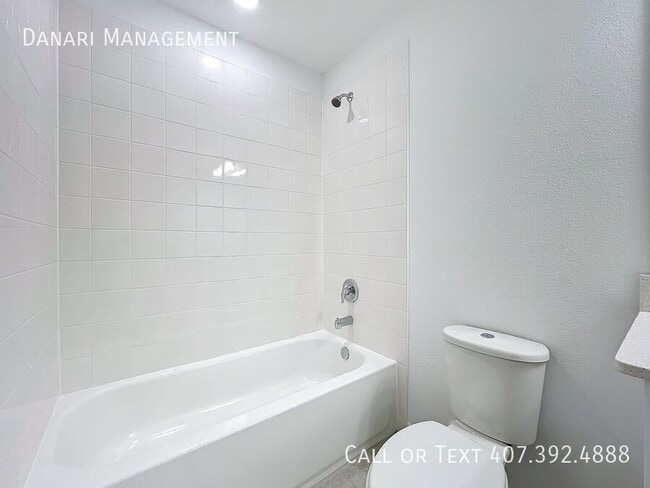 Building Photo - 1679 Meadowlark Dr