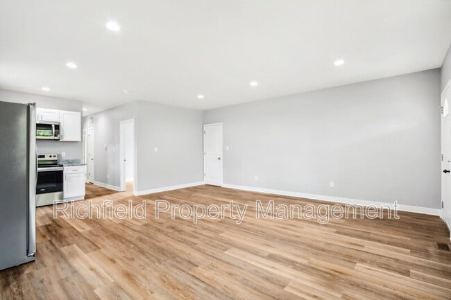 Building Photo - 25 N Drexel Ave