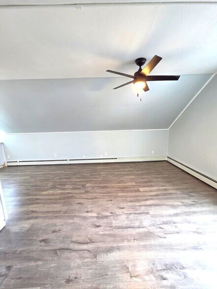 Building Photo - 10-12 Evaleen Street