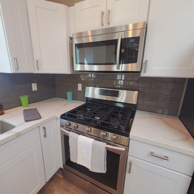 Building Photo - A Great Value in Pleasant Hill Poet's Corn...