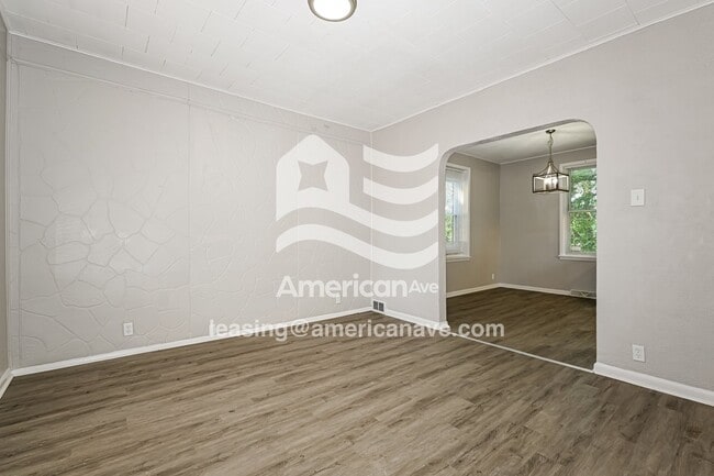 Building Photo - 1008 Hancock Ave