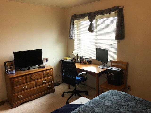 Building Photo - 6215 5th Ave