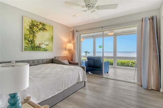 Building Photo - 4800 Gulf of Mexico Dr