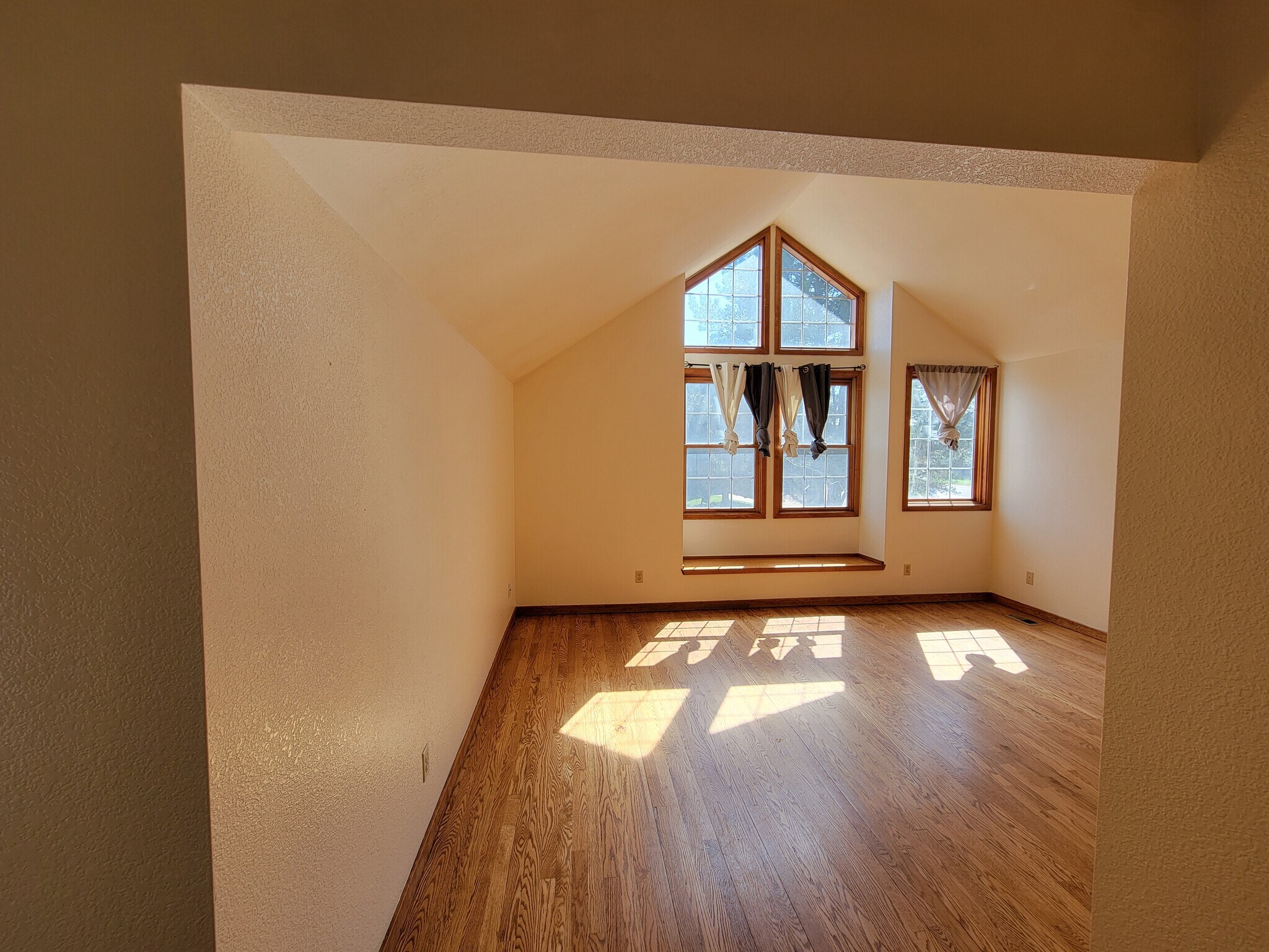 Building Photo - 4234 Flanders St