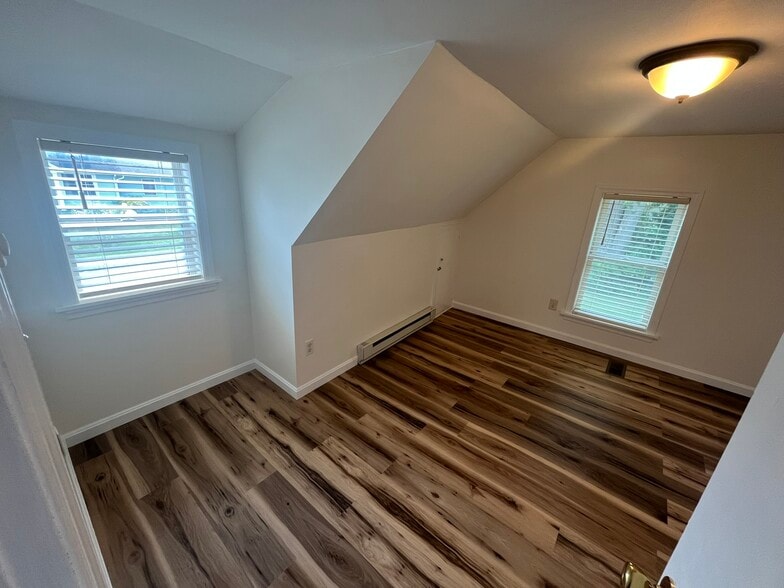 Bed Rm 4 - 328 Tyrone St