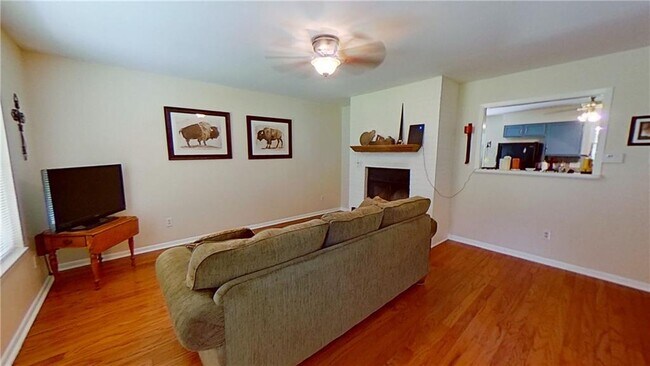 Building Photo - 12613 Crystal Creek Dr