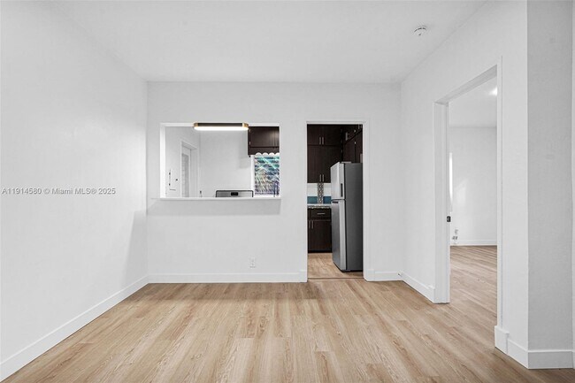 Building Photo - 12287 NE 7th Ave