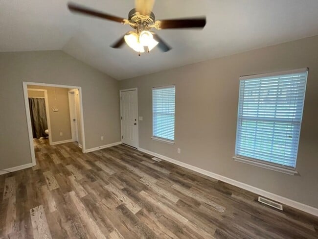 Building Photo - Fantastic Graham Home For Rent!