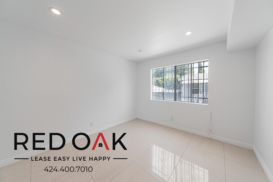 Building Photo - 3540 Fletcher Dr