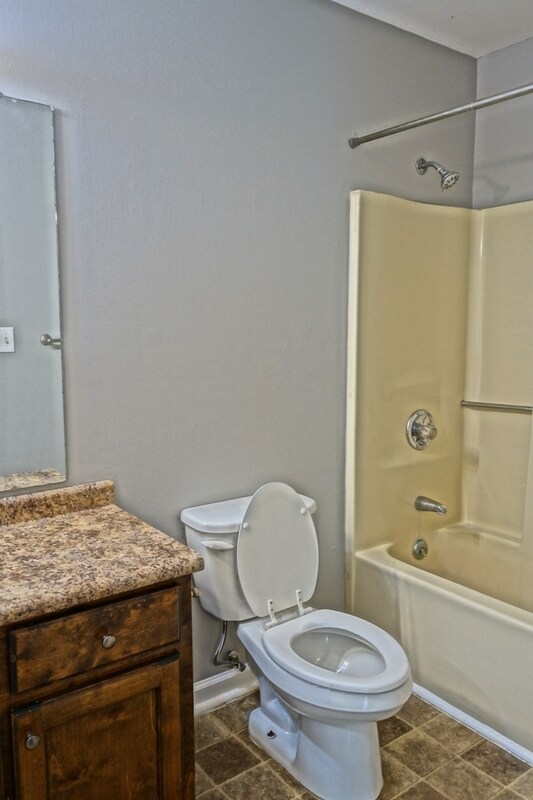 Building Photo - 111 Scarlet Oak Cir
