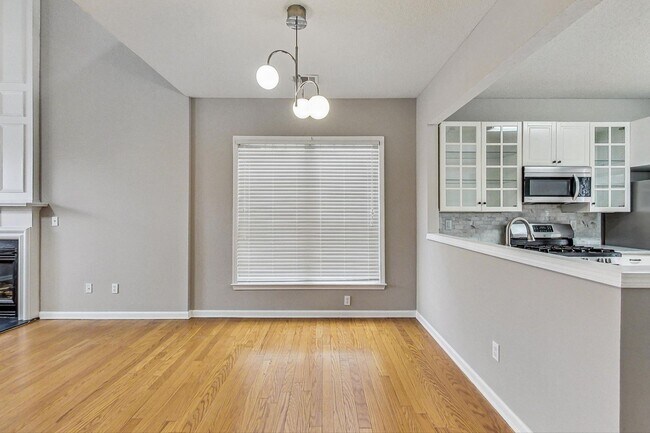Building Photo - Single-family home in Kennesaw, GA near KSU, Town Center and Woodstock.