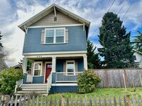 Building Photo - Remodeled Piedmont 3 Bedroom Home with Har...