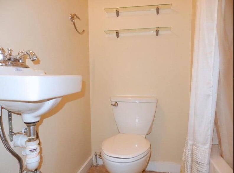 Building Photo - 232 Cambridge St