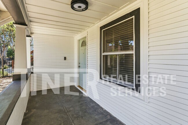 Building Photo - 1508 E Street-