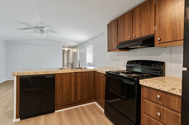 Building Photo - 109 Totem Pole Dr