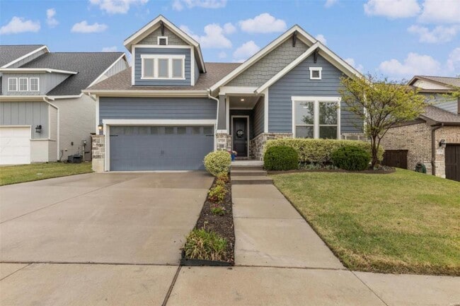 Primary Photo - 1725 Rolling Heights Ln