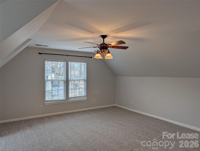 Building Photo - 1013 Muirfield Dr