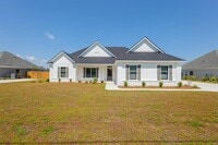 Building Photo - Beautiful Home in Lake Park Georgia!