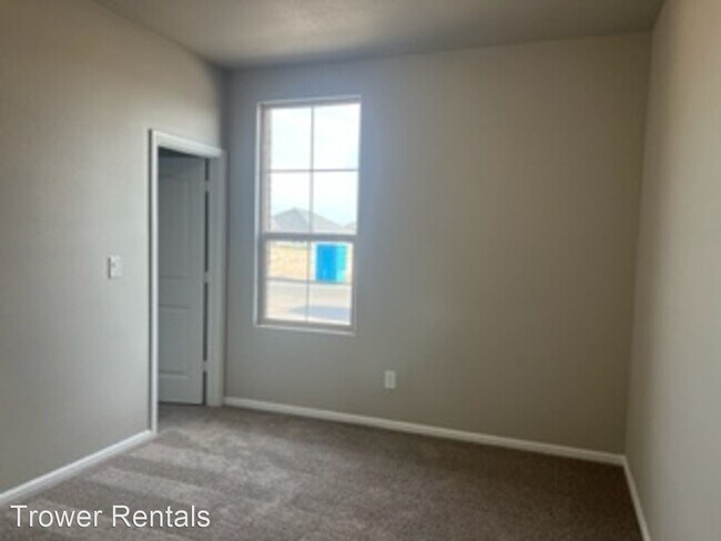 Building Photo - 3 br, 2 bath House - 1902 Twin Falls Dr