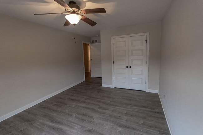 Building Photo - 4614 Dehaven Dr