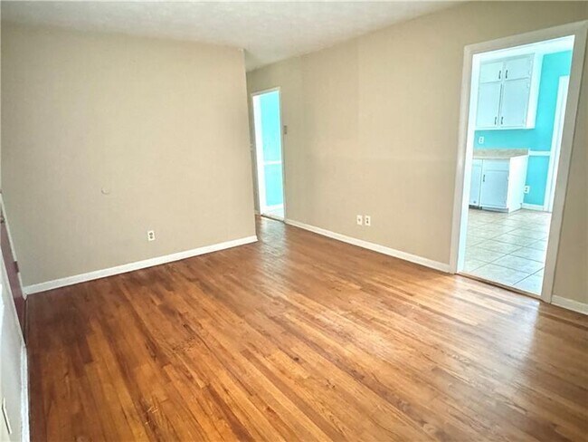Building Photo - 869 Meadow Rock Way