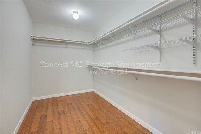 Building Photo - 1032 E Silva St