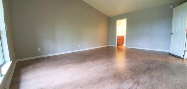 Building Photo - 1403 Canoe Brook Dr