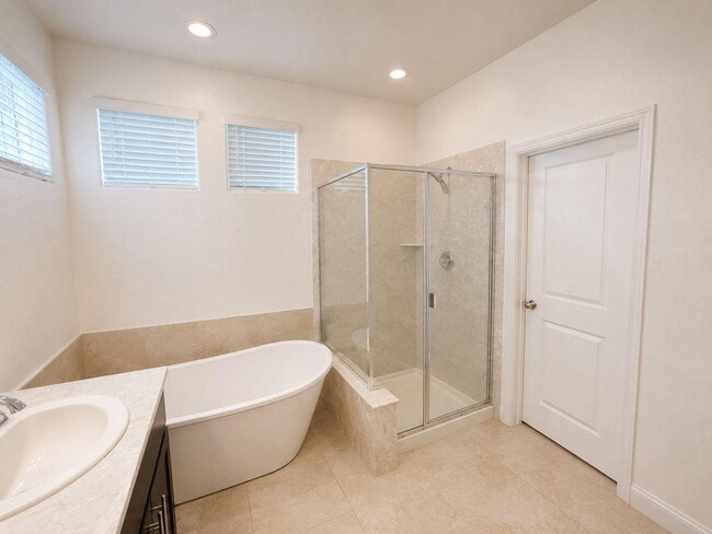 Building Photo - 1058 Sagittaria Cir