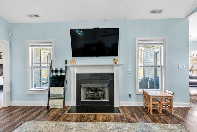 Building Photo - 103 Prelude Dr