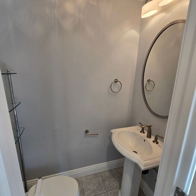 Building Photo - “Spacious West LA 3-Bedroom Home with Private Backyard & Modern Upgrades