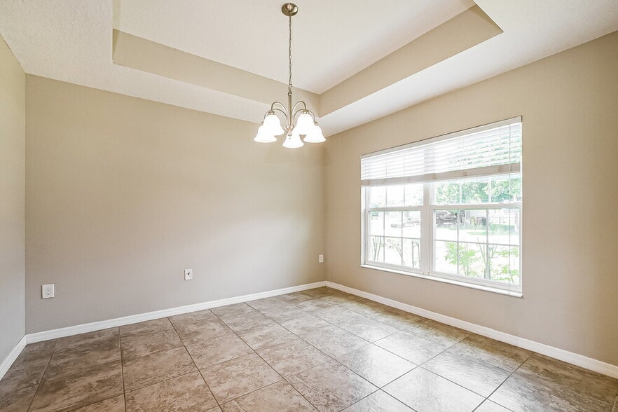 Building Photo - 3042 Drema Dr