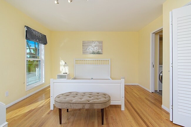 Building Photo - North PB Home, updated interior, just a fe...