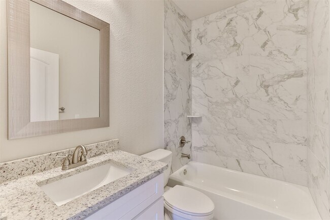 Building Photo - 44 Easterly Pl