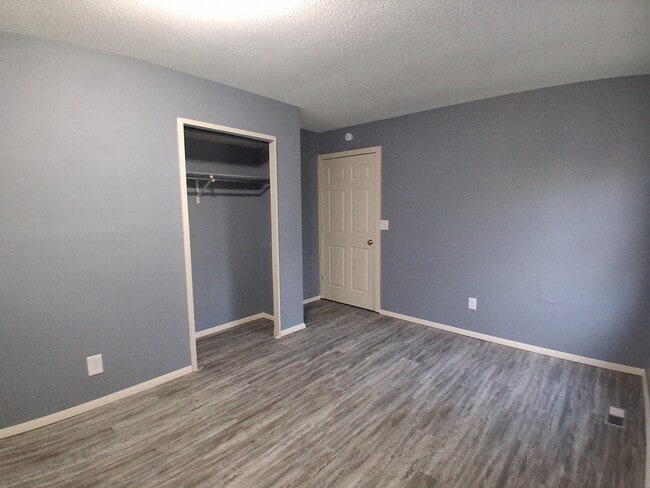 Building Photo - 924 Sunset Rdg