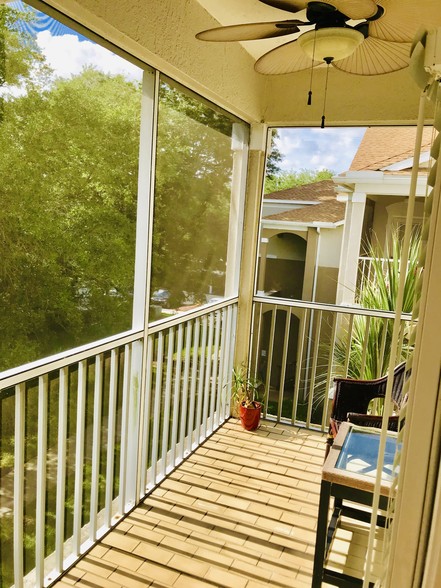 Balcony - 10550 Baymeadows Rd